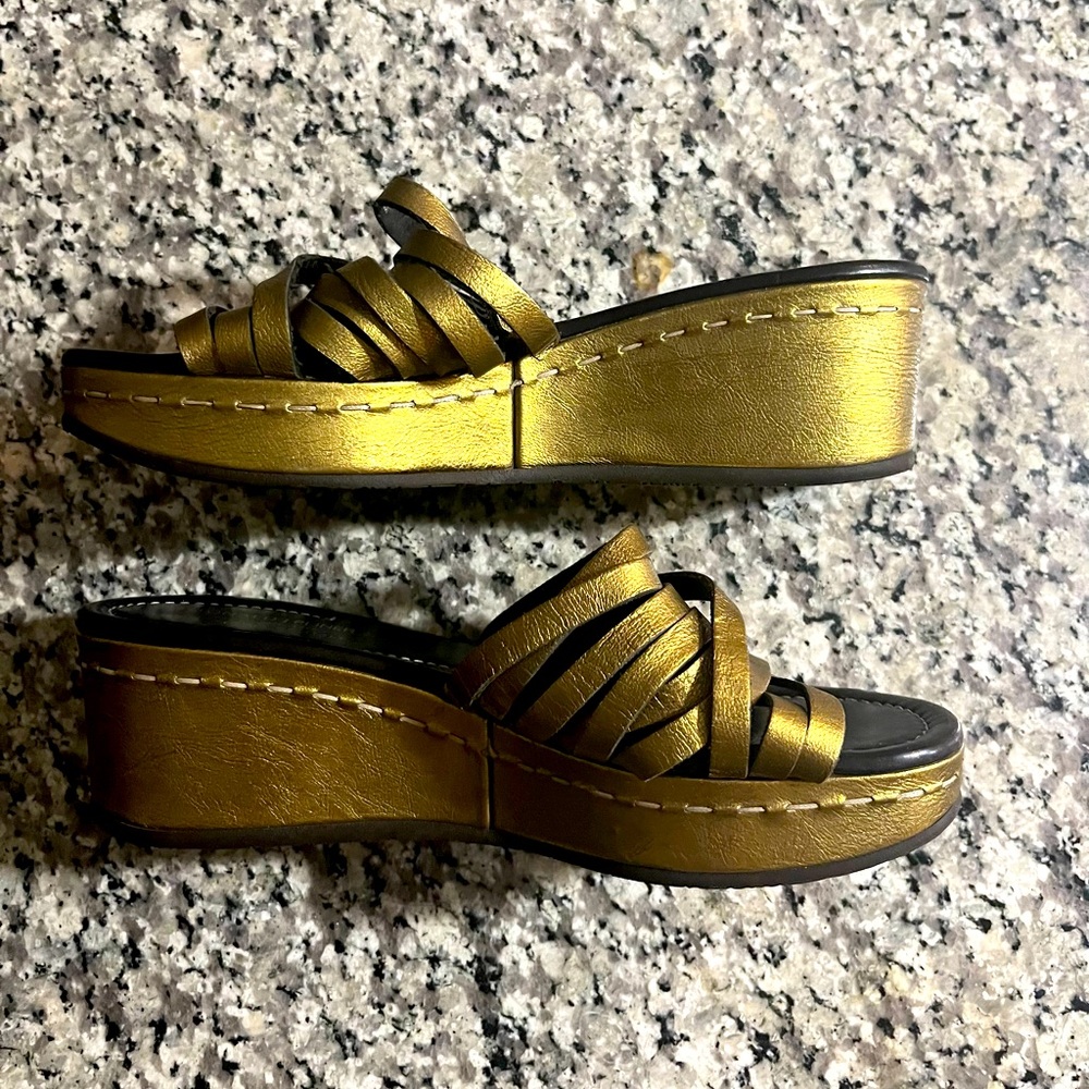Donald J Pliner Metallic Gold Strappy Platform Wedge Sandals Sienna Size 8 M